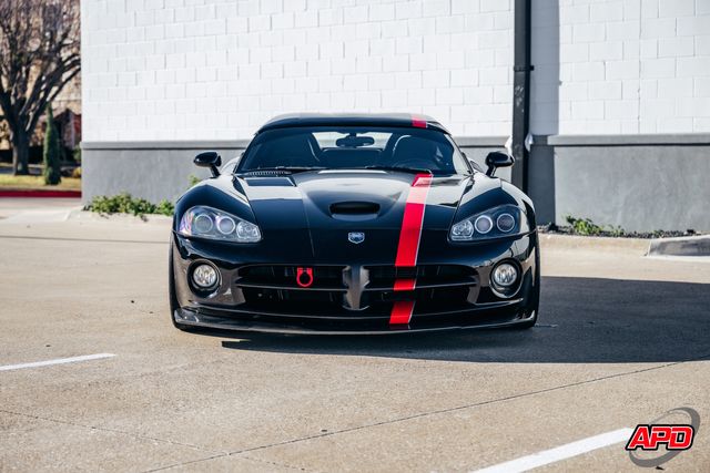 2004 Dodge Viper SRT10