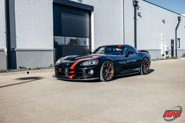 2004 Dodge Viper SRT10