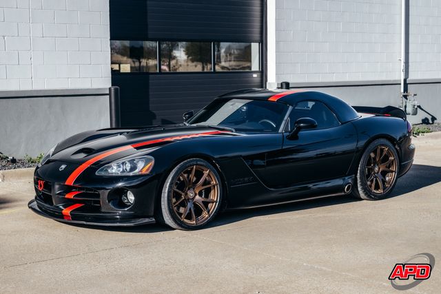2004 Dodge Viper SRT10
