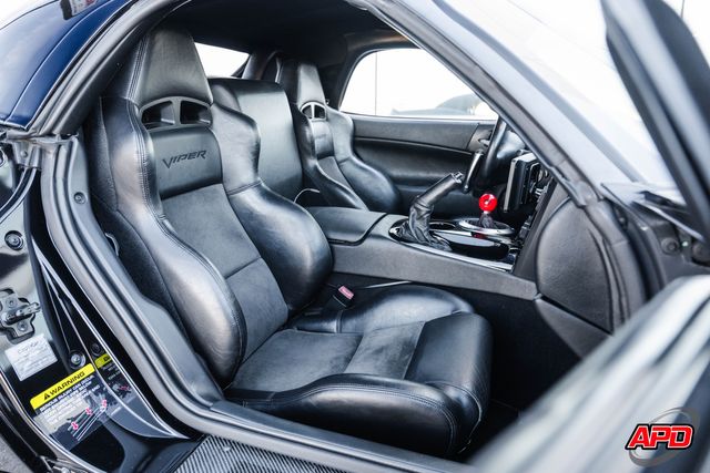 2004 Dodge Viper SRT10