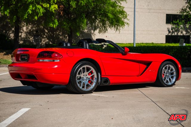 2004 Dodge Viper SRT-10 2004 Dodge Viper SRT-10