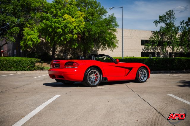 2004 Dodge Viper SRT-10