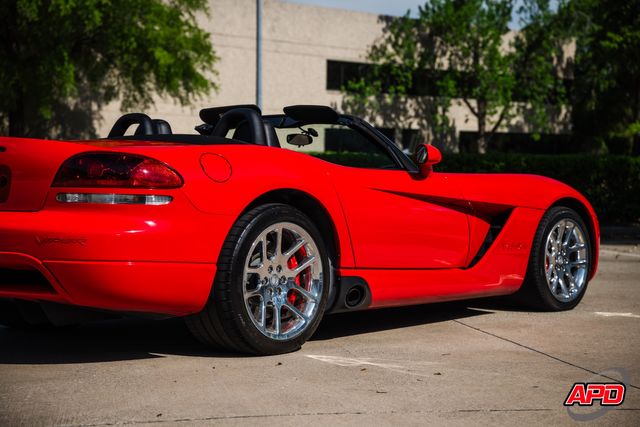 2004 Dodge Viper SRT-10