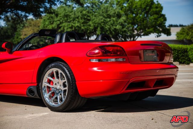 2004 Dodge Viper SRT-10