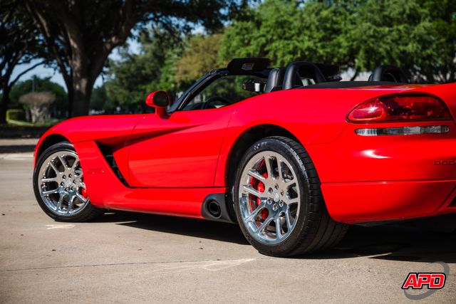 2004 Dodge Viper SRT-10