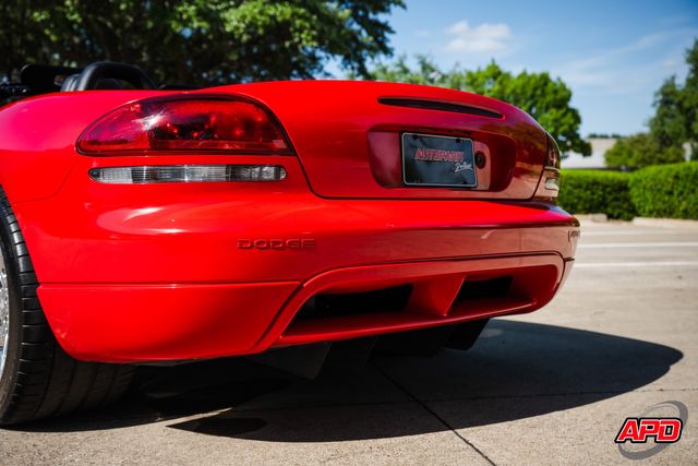 2004 Dodge Viper SRT-10