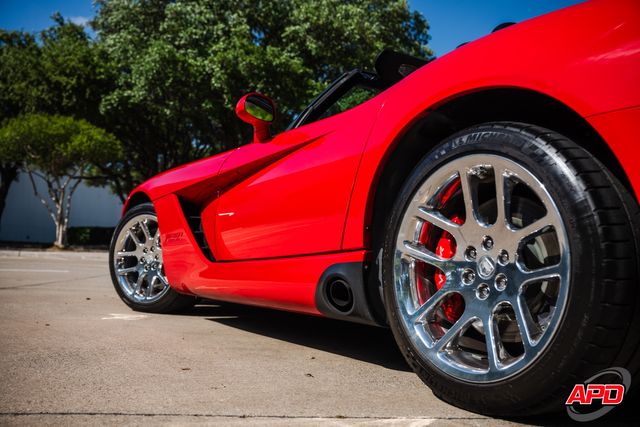 2004 Dodge Viper SRT-10 2004 Dodge Viper SRT-10
