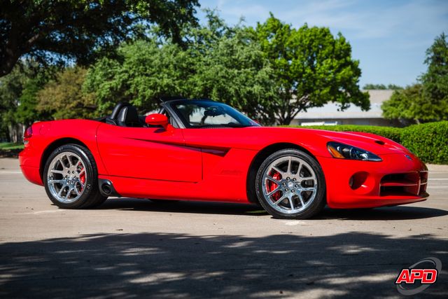 2004 Dodge Viper SRT-10