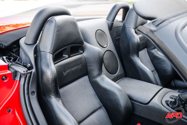 2004 Dodge Viper SRT-10