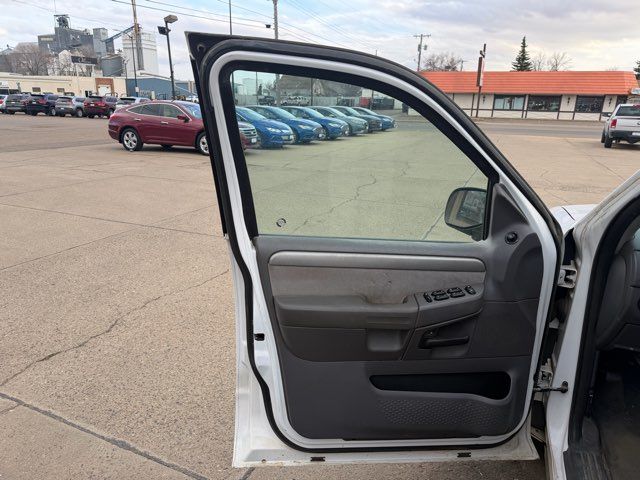 2004 Ford Explorer XLT | Dickinson, ND | Heiser Motors