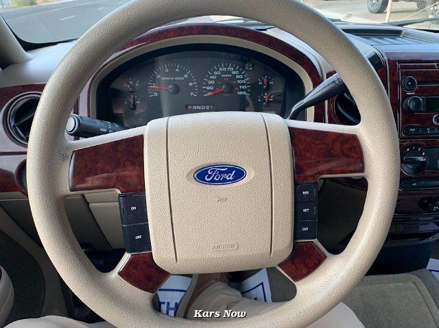 2004 Ford F-150 Lariat