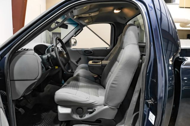 2004 Ford F-150 Heritage XL