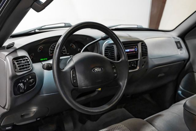 2004 Ford F-150 Heritage XL