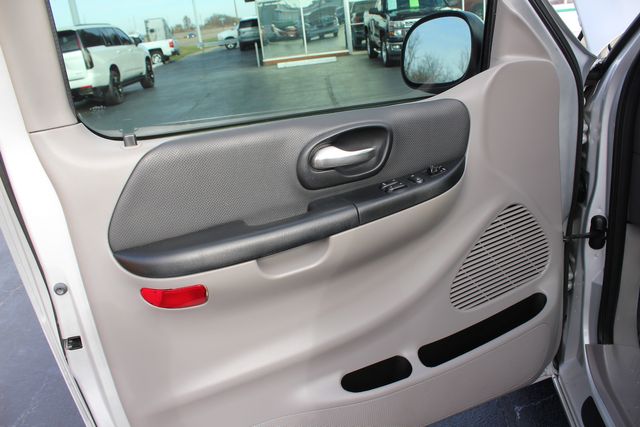 2004 Ford F-150 SVT Lightning Truck | Granite City, Illinois | MasterCars Company Inc. 2004 Ford F-150 SVT Lightning Truck | Granite City, Illinois | MasterCars Company Inc.