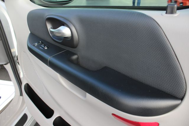 2004 Ford F-150 SVT Lightning Truck | Granite City, Illinois | MasterCars Company Inc. 2004 Ford F-150 SVT Lightning Truck | Granite City, Illinois | MasterCars Company Inc.