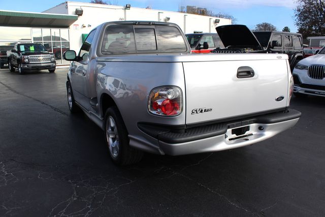 2004 Ford F-150 SVT Lightning Truck | Granite City, Illinois | MasterCars Company Inc. 2004 Ford F-150 SVT Lightning Truck | Granite City, Illinois | MasterCars Company Inc.