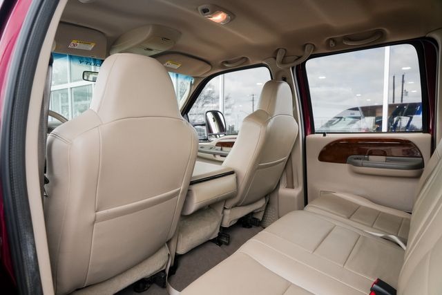 2004 Ford F-250 Super Duty Lariat SHORT BED CREW CAB 4X4 / REG SERVICE | Austin, TX | Rocky Mountain Truck Stop Austin 2004 Ford F-250 Super Duty Lariat SHORT BED CREW CAB 4X4 / REG SERVICE | Austin, TX | Rocky Mountain Truck Stop Austin