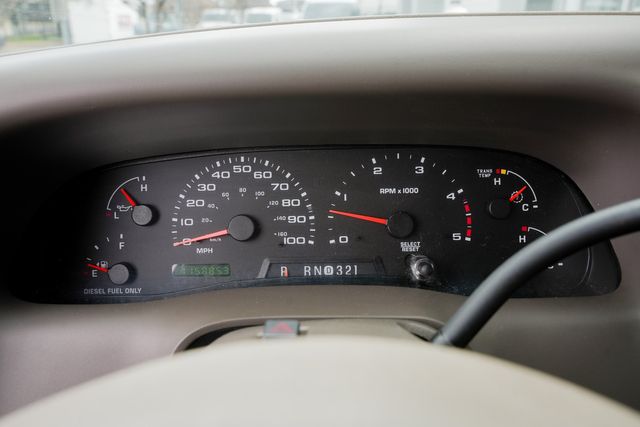 2004 Ford F-250 Super Duty Lariat SHORT BED CREW CAB 4X4 / REG SERVICE | Austin, TX | Rocky Mountain Truck Stop Austin