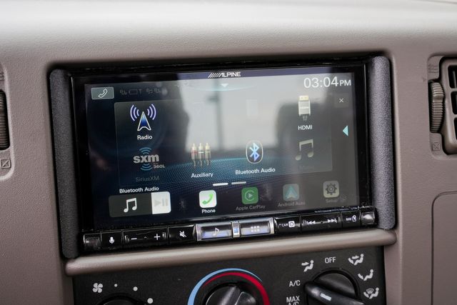 2004 Ford F-250 Super Duty Lariat SHORT BED CREW CAB 4X4 / REG SERVICE | Austin, TX | Rocky Mountain Truck Stop Austin