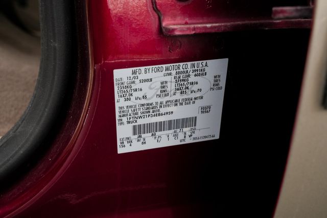 2004 Ford F-250 Super Duty Lariat SHORT BED CREW CAB 4X4 / REG SERVICE | Austin, TX | Rocky Mountain Truck Stop Austin