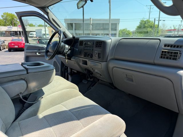 2004 Ford F-250 Super Duty XL | Nashville, TN | Auto Mart Used Cars Inc. 2004 Ford F-250 Super Duty XL | Nashville, TN | Auto Mart Used Cars Inc.