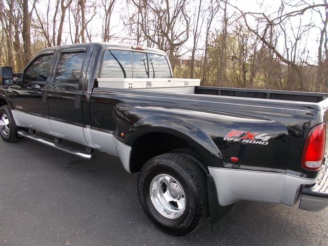 2004 Ford F-350 Super Duty Lariat