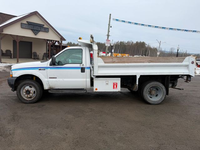 2004 Ford F550