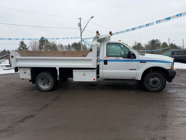 2004 Ford F550