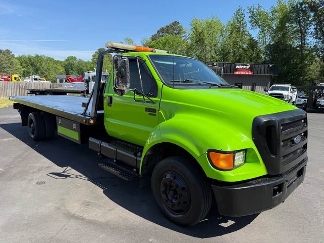 2004 Ford F650