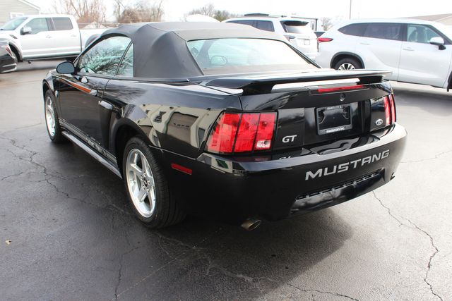 2004 Ford Mustang GT Deluxe | Granite City, Illinois | MasterCars Company Inc. 2004 Ford Mustang GT Deluxe | Granite City, Illinois | MasterCars Company Inc.