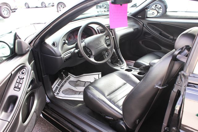 2004 Ford Mustang GT Deluxe | Granite City, Illinois | MasterCars Company Inc.