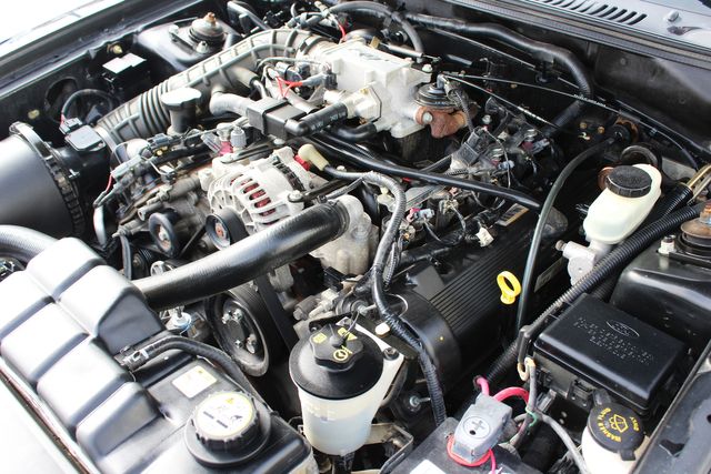 2004 Ford Mustang GT Deluxe | Granite City, Illinois | MasterCars Company Inc. 2004 Ford Mustang GT Deluxe | Granite City, Illinois | MasterCars Company Inc.