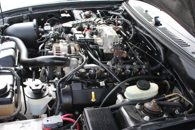 2004 Ford Mustang GT Deluxe | Granite City, Illinois | MasterCars Company Inc.