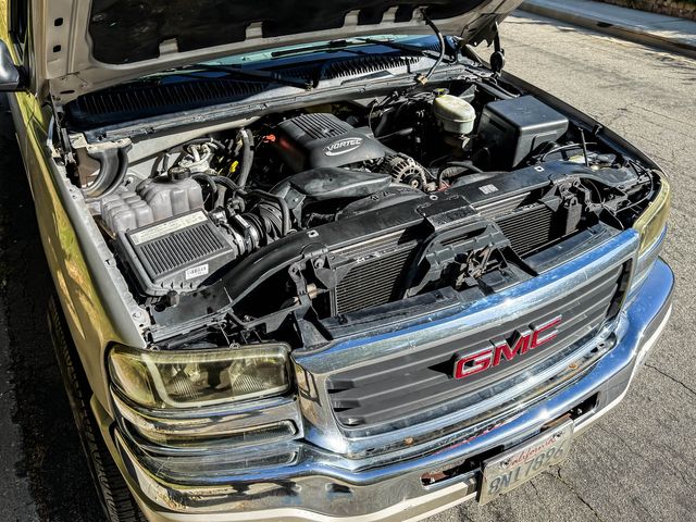 2004 GMC Sierra 1500 Work Truck - Apple Play | Agoura Hills, CA | SoCal Auto Group 2004 GMC Sierra 1500 Work Truck - Apple Play | Agoura Hills, CA | SoCal Auto Group
