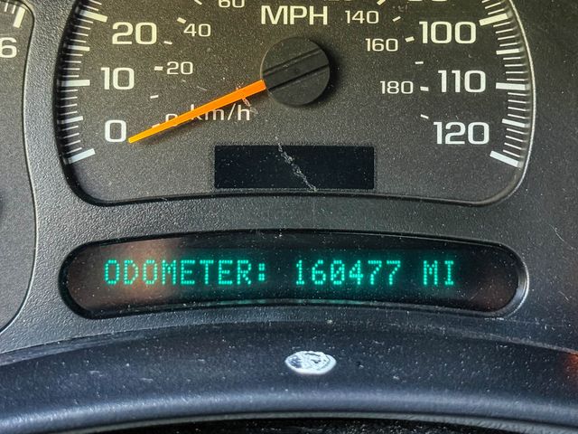 2004 GMC Sierra 1500 Work Truck - Apple Play | Agoura Hills, CA | SoCal Auto Group 2004 GMC Sierra 1500 Work Truck - Apple Play | Agoura Hills, CA | SoCal Auto Group