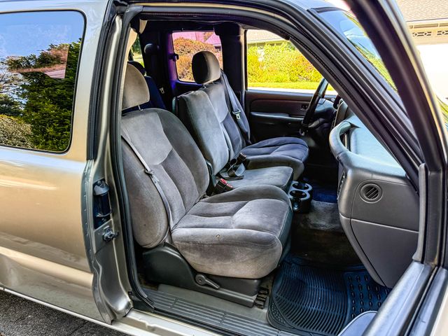 2004 GMC Sierra 1500 Work Truck - Apple Play | Agoura Hills, CA | SoCal Auto Group 2004 GMC Sierra 1500 Work Truck - Apple Play | Agoura Hills, CA | SoCal Auto Group