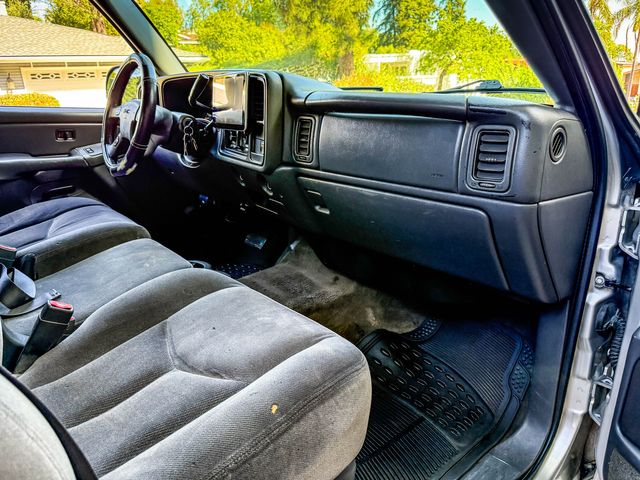2004 GMC Sierra 1500 Work Truck - Apple Play | Agoura Hills, CA | SoCal Auto Group 2004 GMC Sierra 1500 Work Truck - Apple Play | Agoura Hills, CA | SoCal Auto Group
