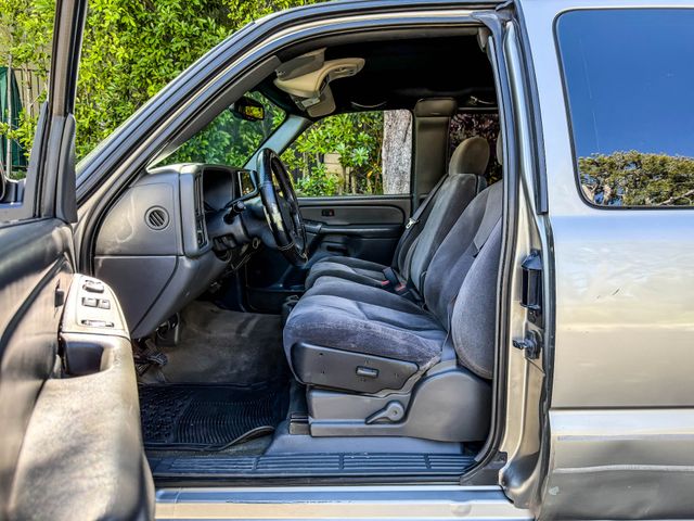 2004 GMC Sierra 1500 Work Truck - Apple Play | Agoura Hills, CA | SoCal Auto Group