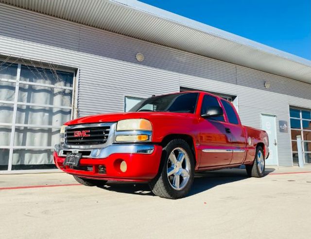2004 GMC Sierra 1500 Ext. Cab Short Bed 2WD | Lubbock, TX | Chaparral Motors - Lubbock 2004 GMC Sierra 1500 Ext. Cab Short Bed 2WD | Lubbock, TX | Chaparral Motors - Lubbock