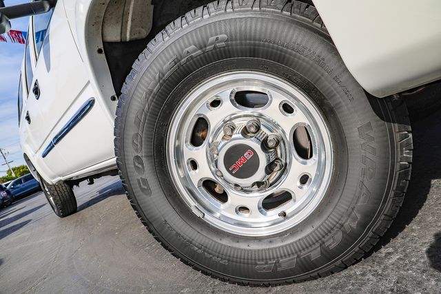 2004 GMC Sierra 2500 SLT