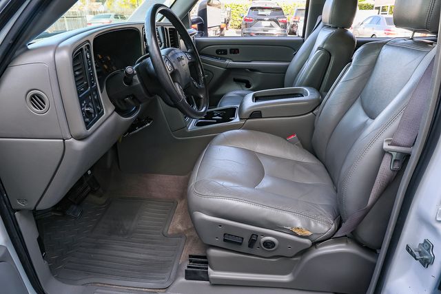 2004 GMC Sierra 2500 SLT