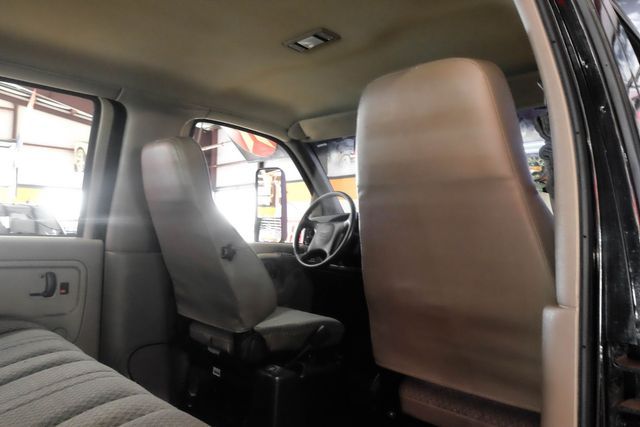 2004 GMC TC4500 | New York, NY | Spincar Demo Account 2004 GMC TC4500 | New York, NY | Spincar Demo Account