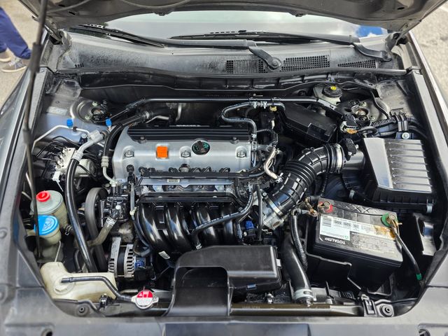 2004 Hummer H2 Base | Reseda, CA | Angeles Auto Alliance