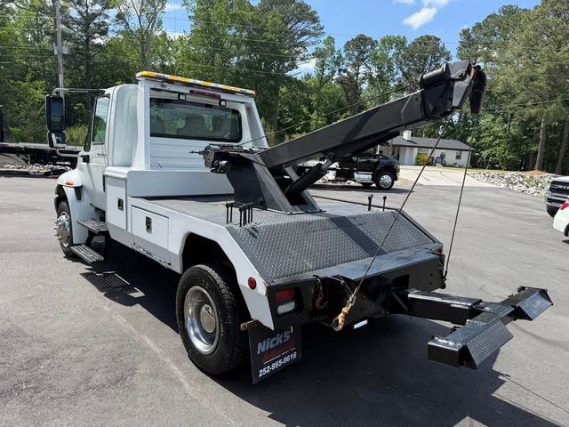 2004 International 4300 Wrecker