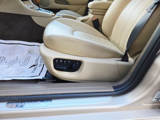 2004 Jaguar X-Type 3.0 | Ellisville, MO | AutoPort 2004 Jaguar X-Type 3.0 | Ellisville, MO | AutoPort