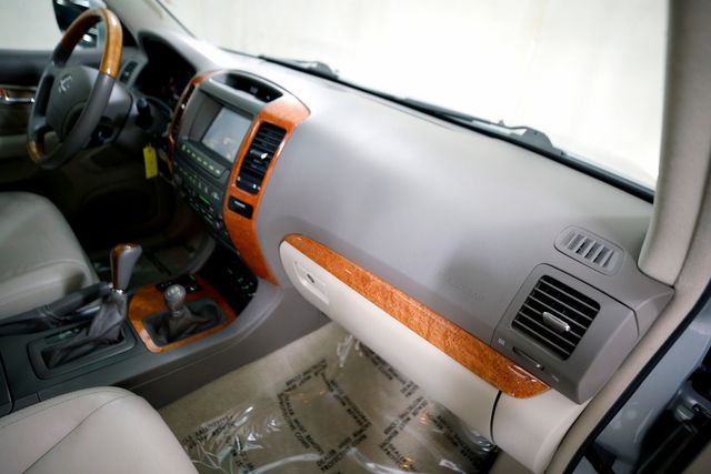 2004 Lexus GX 470 | Burbank, California | MDK International 2004 Lexus GX 470 | Burbank, California | MDK International