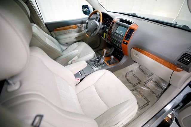 2004 Lexus GX 470 | Burbank, California | MDK International 2004 Lexus GX 470 | Burbank, California | MDK International