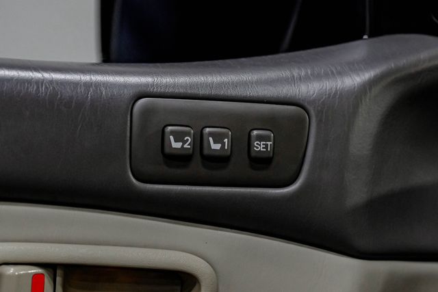 2004 Lexus LX 470 TEXAS TRUCK ZERO RUST Mark Levinson Audio RACK | Dallas, TX | East Dallas Diesel 2004 Lexus LX 470 TEXAS TRUCK ZERO RUST Mark Levinson Audio RACK | Dallas, TX | East Dallas Diesel