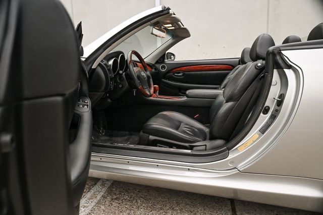 2004 Lexus SC 430 Power Hardtop Convertible Mark Levinson Audio Nav 2004 Lexus SC 430 Power Hardtop Convertible Mark Levinson Audio Nav