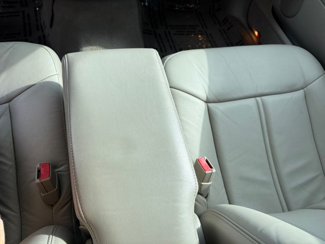 2004 Lincoln Town Car Ultimate